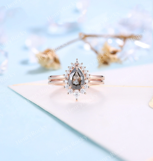 Salt & Pepper Diamond Engagement Ring Set Art Deco Pear Shaped Rose Gold Wedding Ring Set Vintage Moissanite Bridal Anniversary