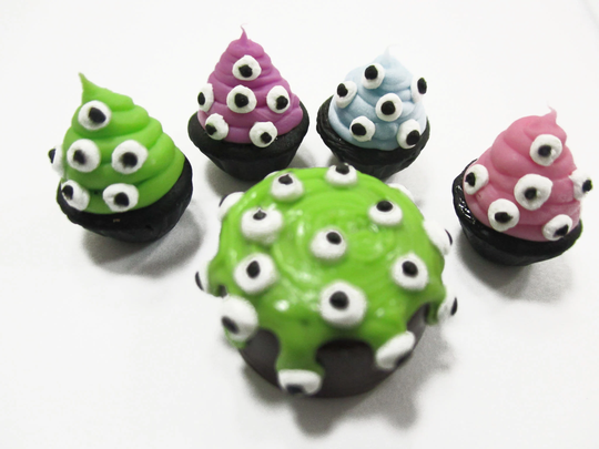 Dollhouse Miniature Food Mini Halloween Cake 1.5 cm Cupcake Seasonal 16095
