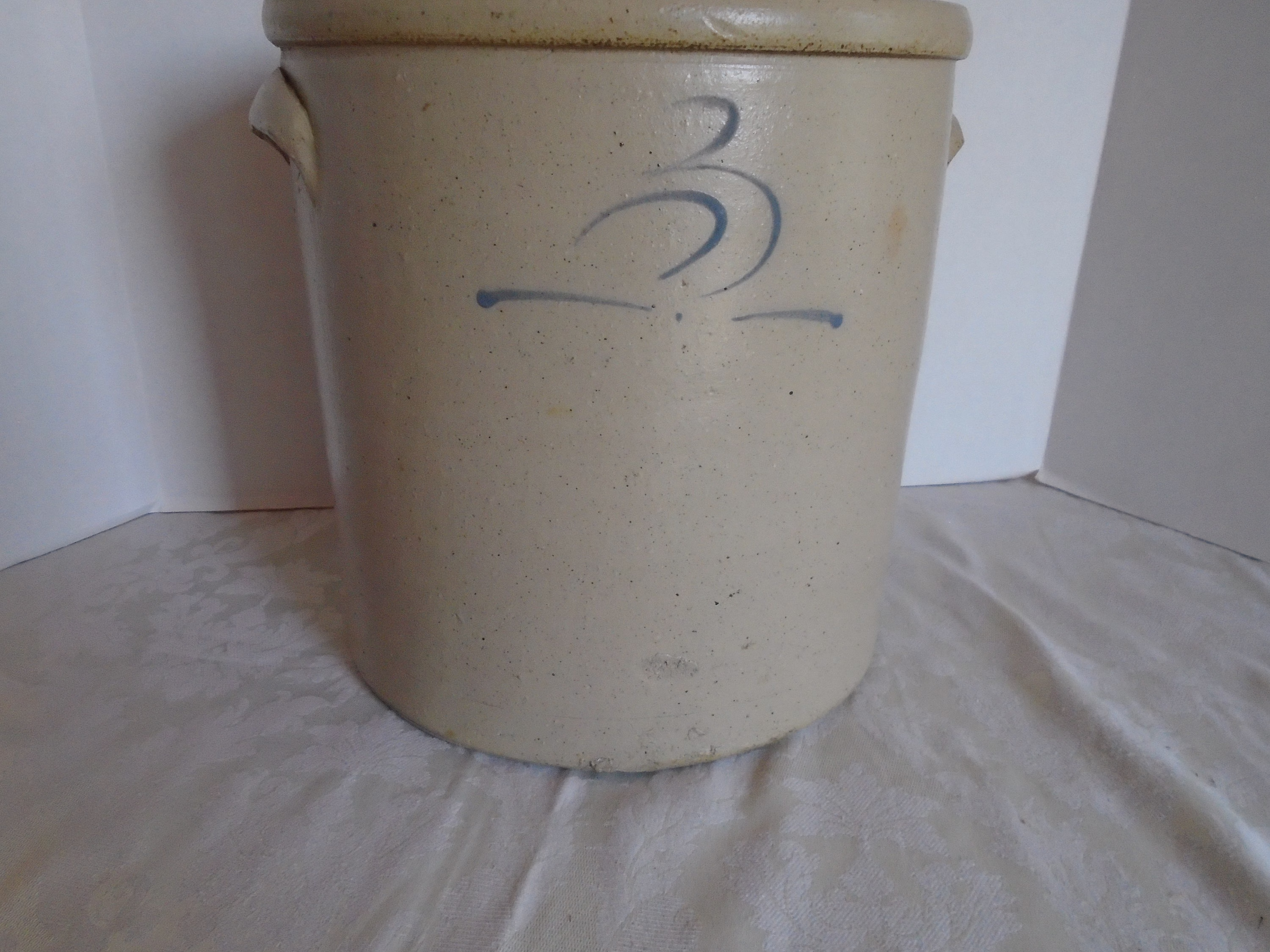 Salt Glazed Crock, Blue Swirl Antique Primitive Old Bee Crock