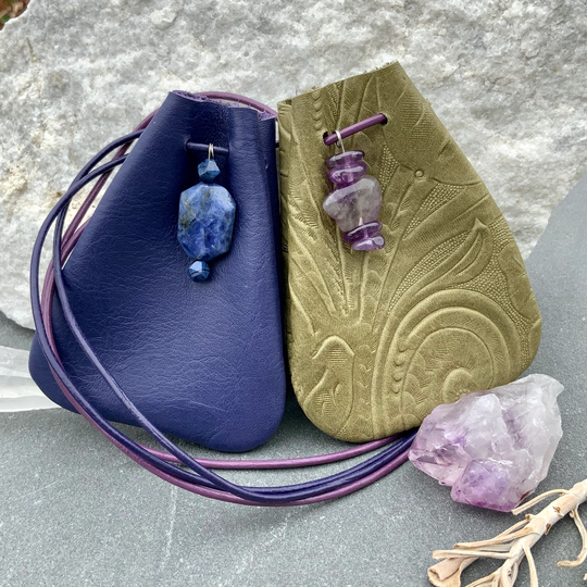 Medicine Bag Leather Pouch Healing Stones Amulet Crystal Ceremony Altar Meditation Yoga Mala Rosary Spiritual Gift Zuni Bear Totem