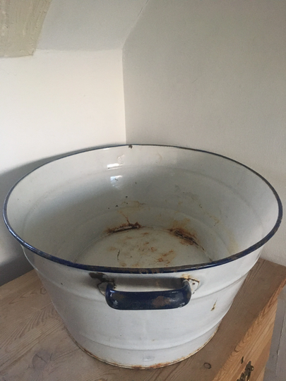 Vintage Large Enamel Basin/Bath
