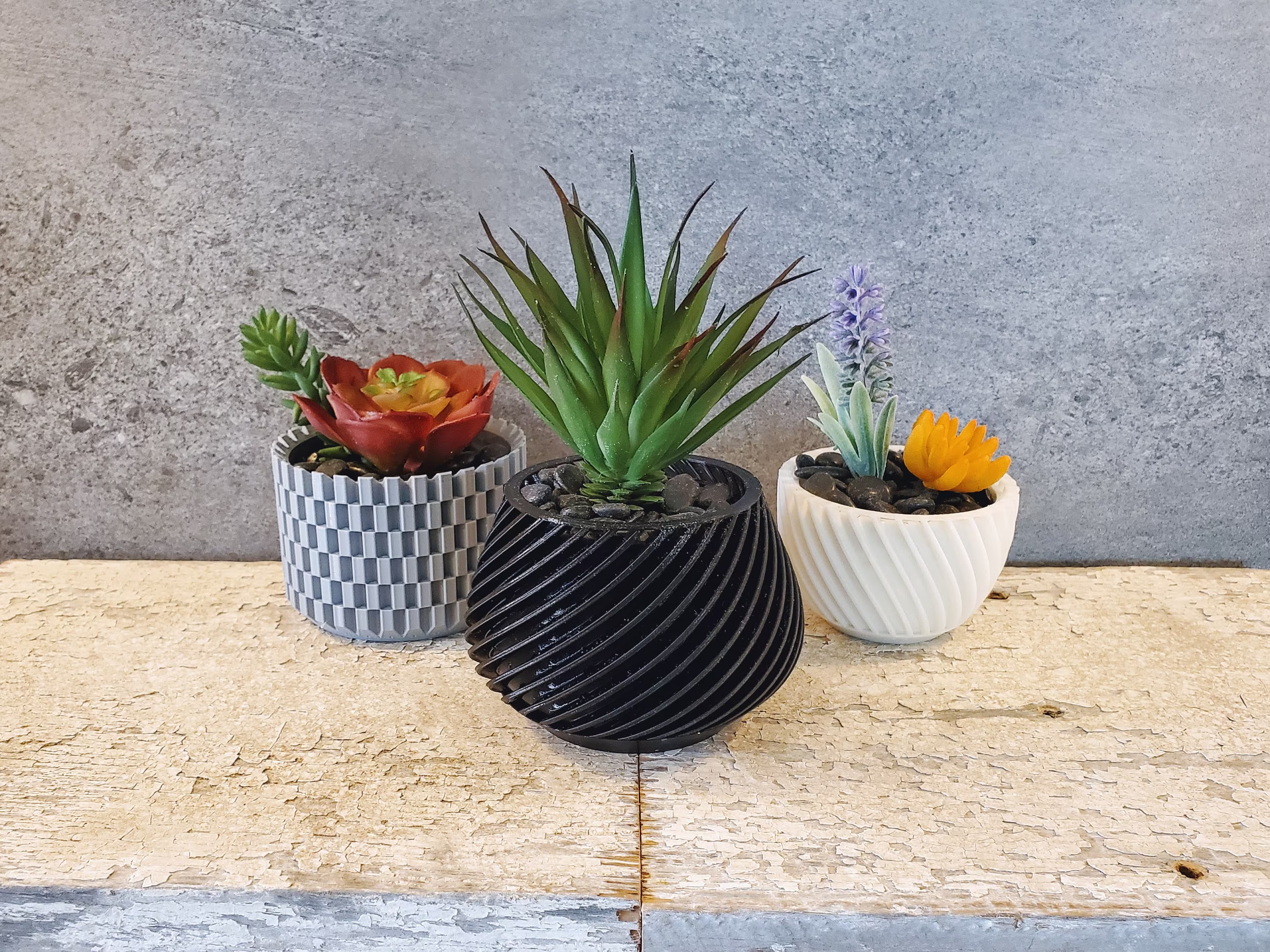 Twisted Line Geometric Succulent Planter, Cache Pot, Nursery Planter