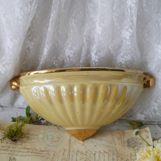 Vintage Sadler Art Deco Wall Pocket