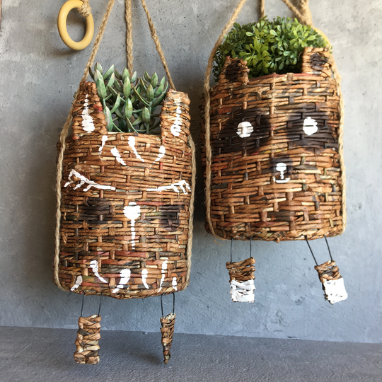 Handmade Handwoven Woven Wicker Hanging Pair/Set Of 2 Two Planter Planters Plant Flower Basket Bin Animal Rabbit Bear Shaped