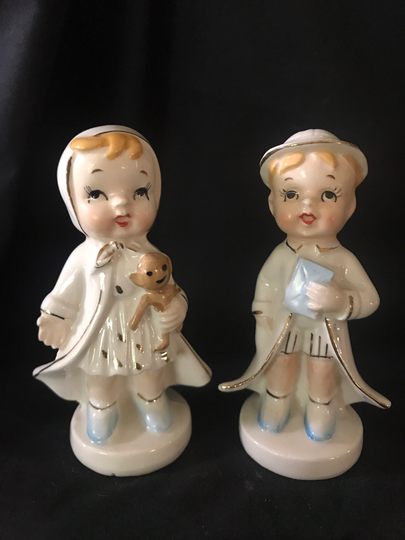Vintage Victoria Ceramics Japan Boy Girl Salt & Pepper Shakers