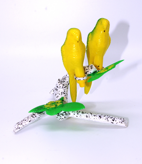 Vintage Kitsch Hard Plastic Salt & Pepper Green/Yellow Parakeets Budgies On Limb