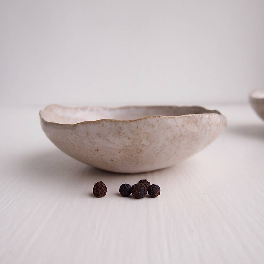 Handmade Oatmeal Gloss White Salt Pepper/Condiment Dish