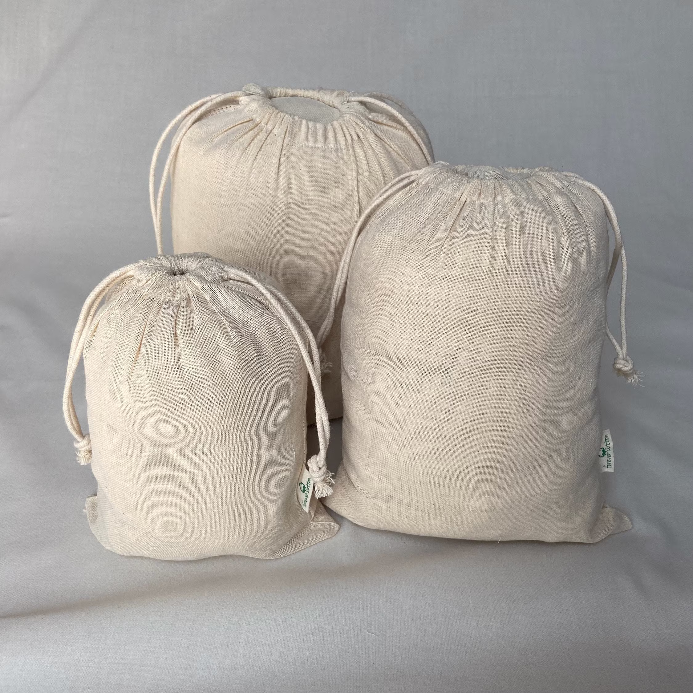 100% Cotton Double Drawstring Premium Quality Bags. Great For Packaging & Storage. Available in Different Sizes Quantity
