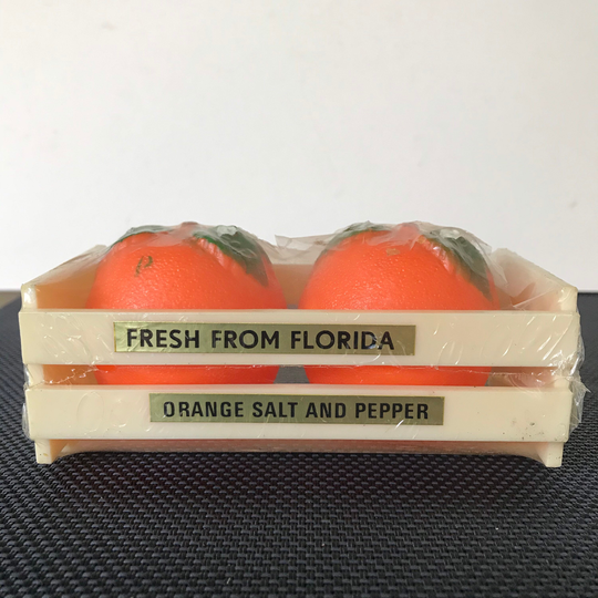 Vintage Orange Salt & Pepper Set/Florida Oranges Souvenir Set/60S Kitschy Kitchen Decor/Granny Chic/Orange