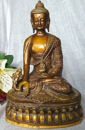 Brass Medicine Buddha Statue, Handcrafted in Nepal, Healing, 21cm Tall, 1.8Kg Weight