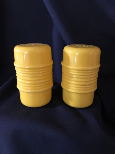 Vintage Abcd Yellow Round Plastic Salt Pepper Shakers Retro Mid-Century Tableware
