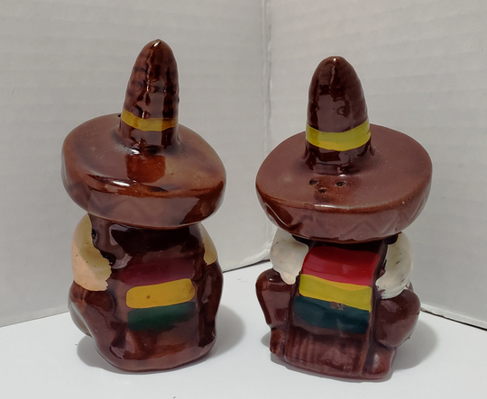 Siesta Mexican Sombrero Ceramic Salt & Pepper Souvenir Shakers