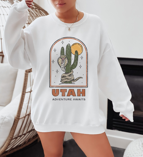 Utah Adventures Await | Salt Lake City Desert Personalized Gift Custom Design To Mom Unisex Heavy Blend Crewneck Sweatshirt