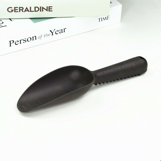 Soil scoop, digging tool scoop, soil plastic scoop for soil, compost, planting or repotting, garden plants, black