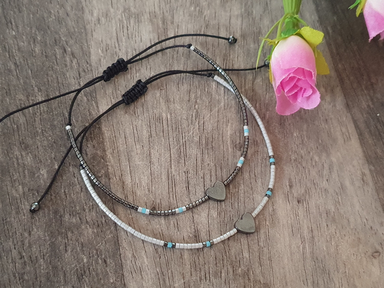 Heart Bracelet With Miyuki Delica Seed Beads & Hematite Heart/Minimalist Bracelet/Seed Bead Bracelet/Matching Bracelets/Armband