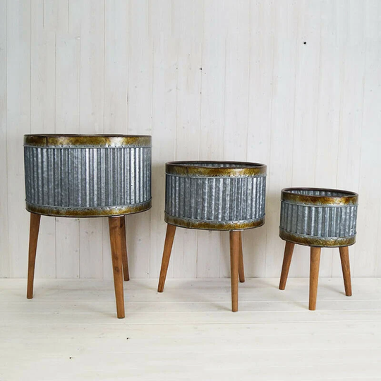 3x Set Large Metal Garden Ribbed Plant Flower Pot Display Wood Stand Planters