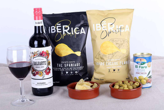 World Cup 2022 Spanish Red Wine And Snack Pack
