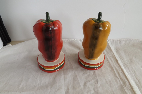 Clay Art Salt & Pepper Chili Peppers