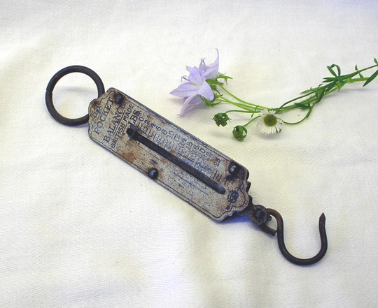 Vintage Pocket Balance, 5S By Salter, 25lb Spring Balance Scales. Fishing, Parcel Weighing. 1920S Film Theatre Prop, Industrial Decor