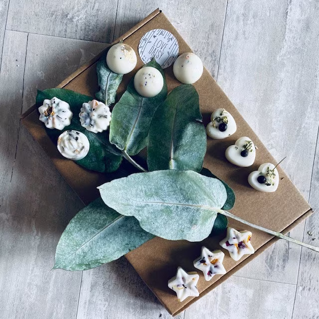 Wax Melt Box - Christmas Seasonal Selection With Botanicals