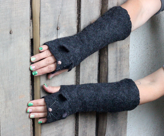 Dark Grey Mouse All Seasons Felted Mittens, Natural Wool, Women, Mice Winter Gloves, Personalized, Custom, Fashion Trends, Gift Girl